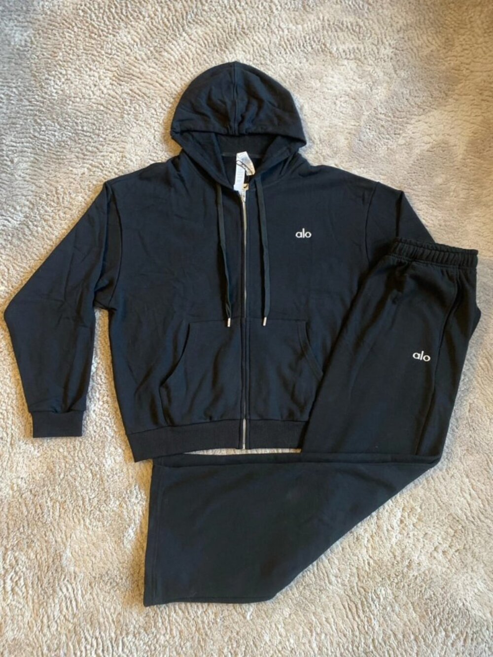 Alo Yoga Training Jacket and Training Pants Black M